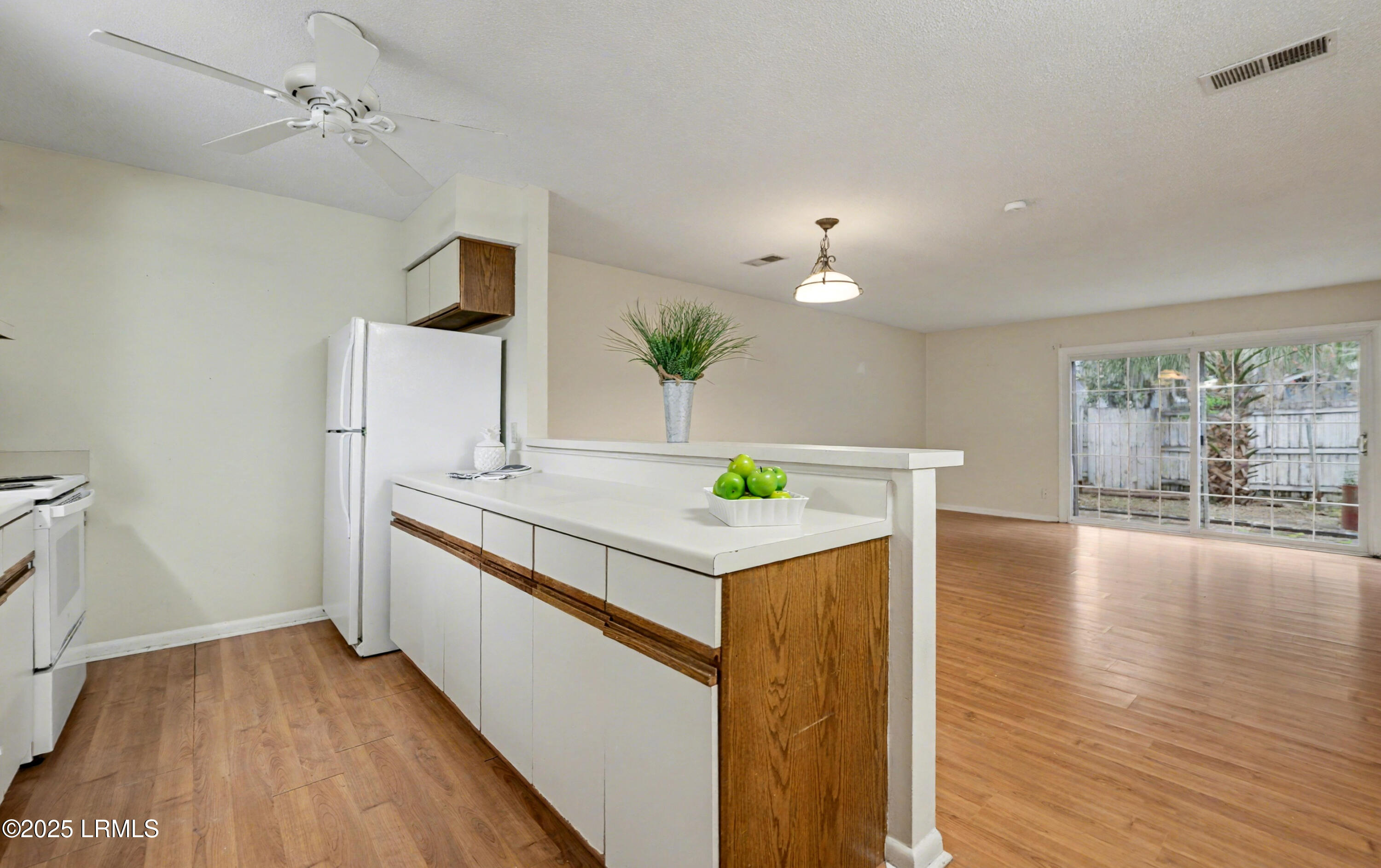 900 State Rd S-7-297, Unit A2 Beaufort, SC 29902 - Photo 11 of 44 10