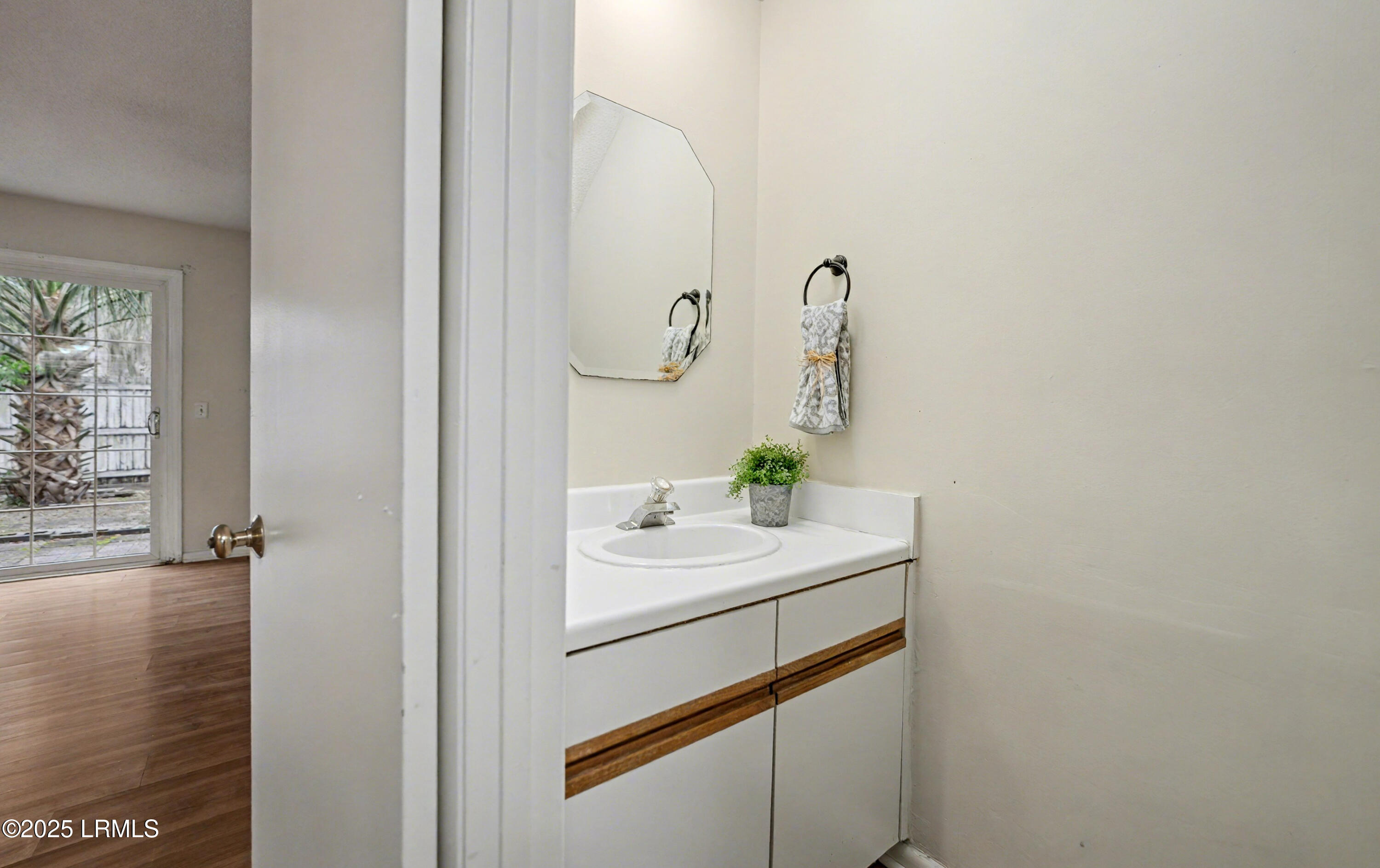 900 State Rd S-7-297, Unit A2 Beaufort, SC 29902 - Photo 17 of 44 16