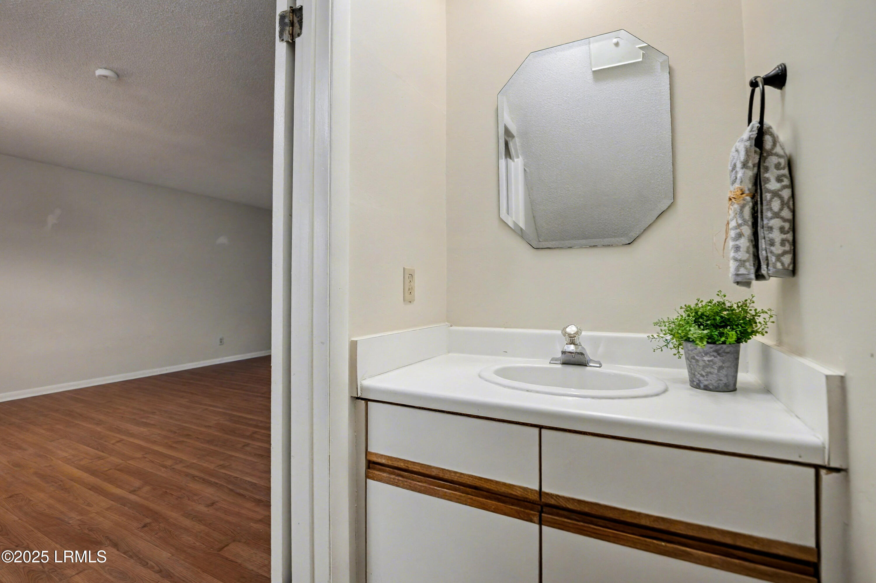 900 State Rd S-7-297, Unit A2 Beaufort, SC 29902 - Photo 18 of 44 17