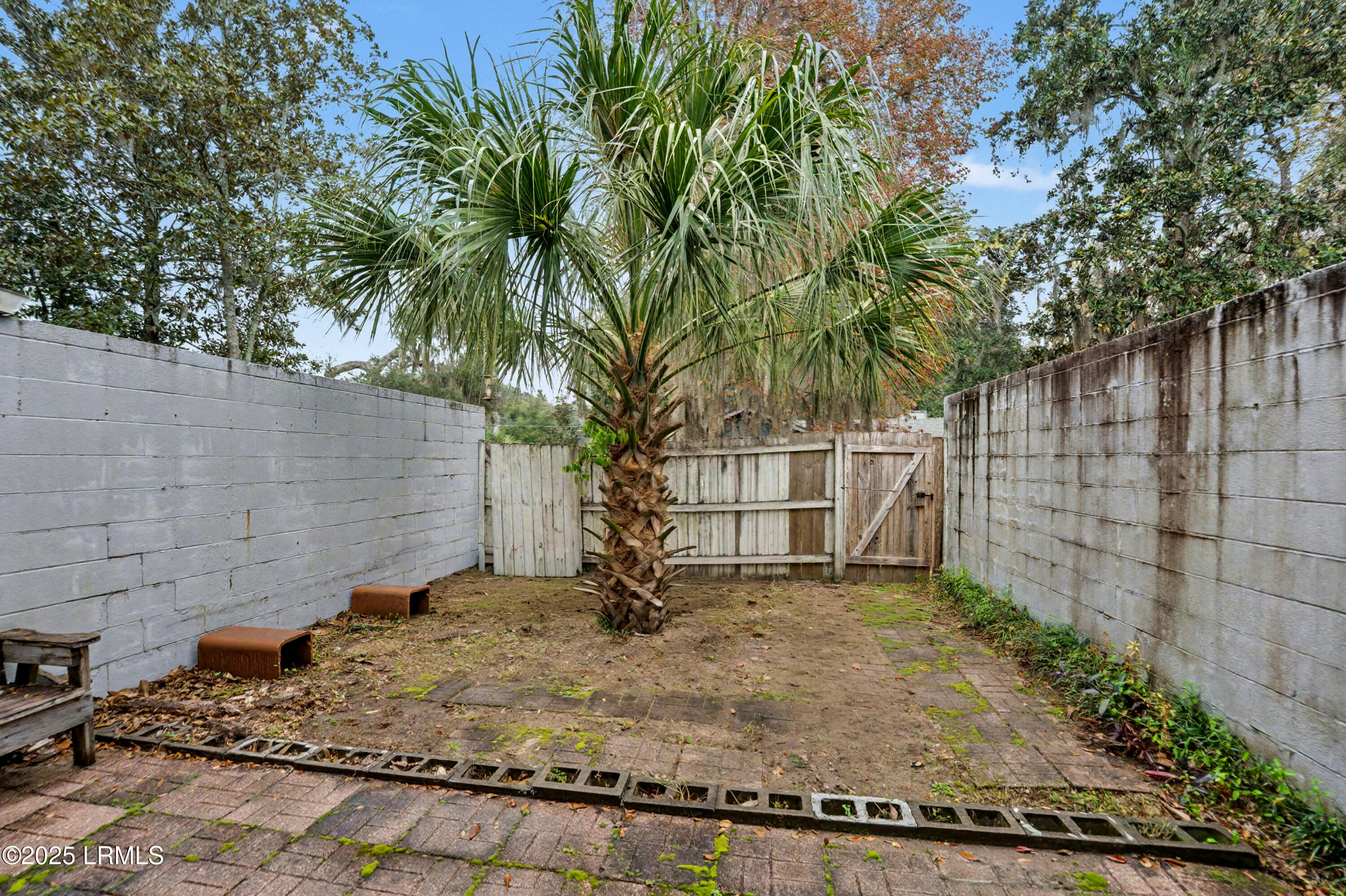 900 State Rd S-7-297, Unit A2 Beaufort, SC 29902 - Photo 29 of 44 28