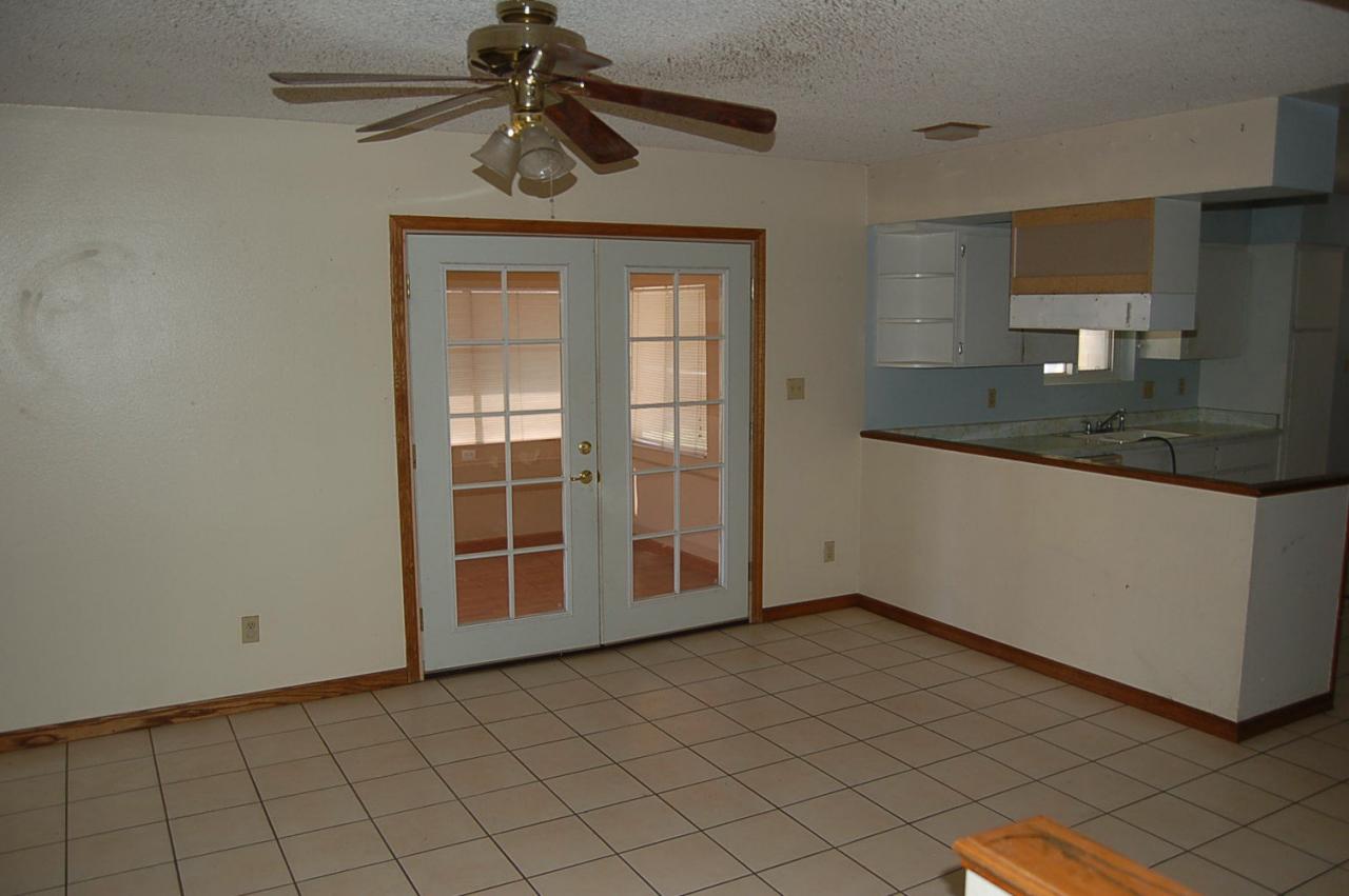 4231 West Hatcher Road Phoenix, AZ 85051 - Photo 3 of 9 FAMILY RM / GREAT RM