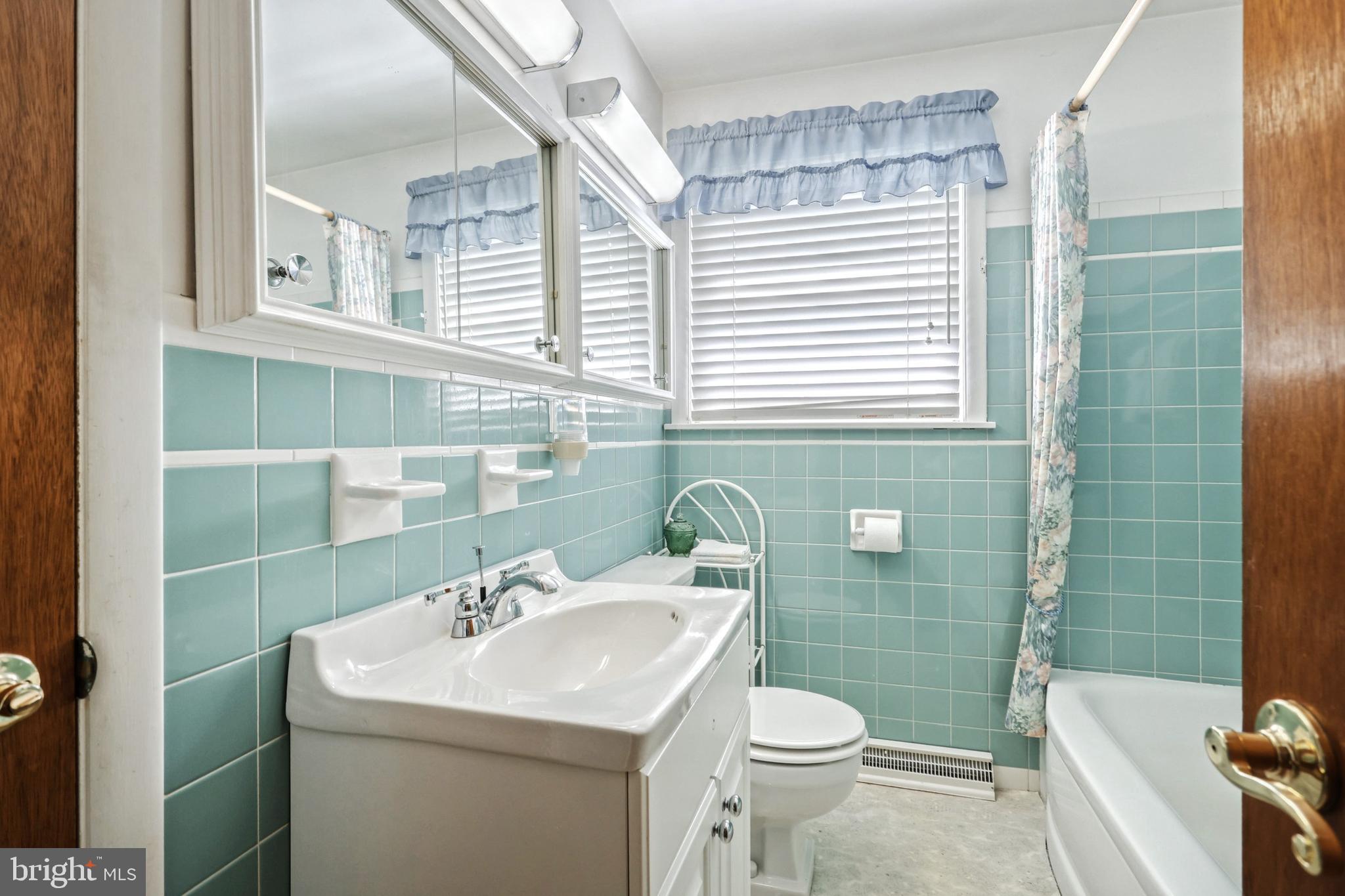 2467 Auburn Road York, PA 17402 - Photo 21 of 33 Gallery Image 21