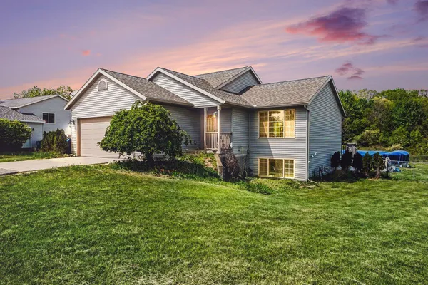 $320,000 | 2269 Avalon View Drive, Cedar Springs, MI 49319