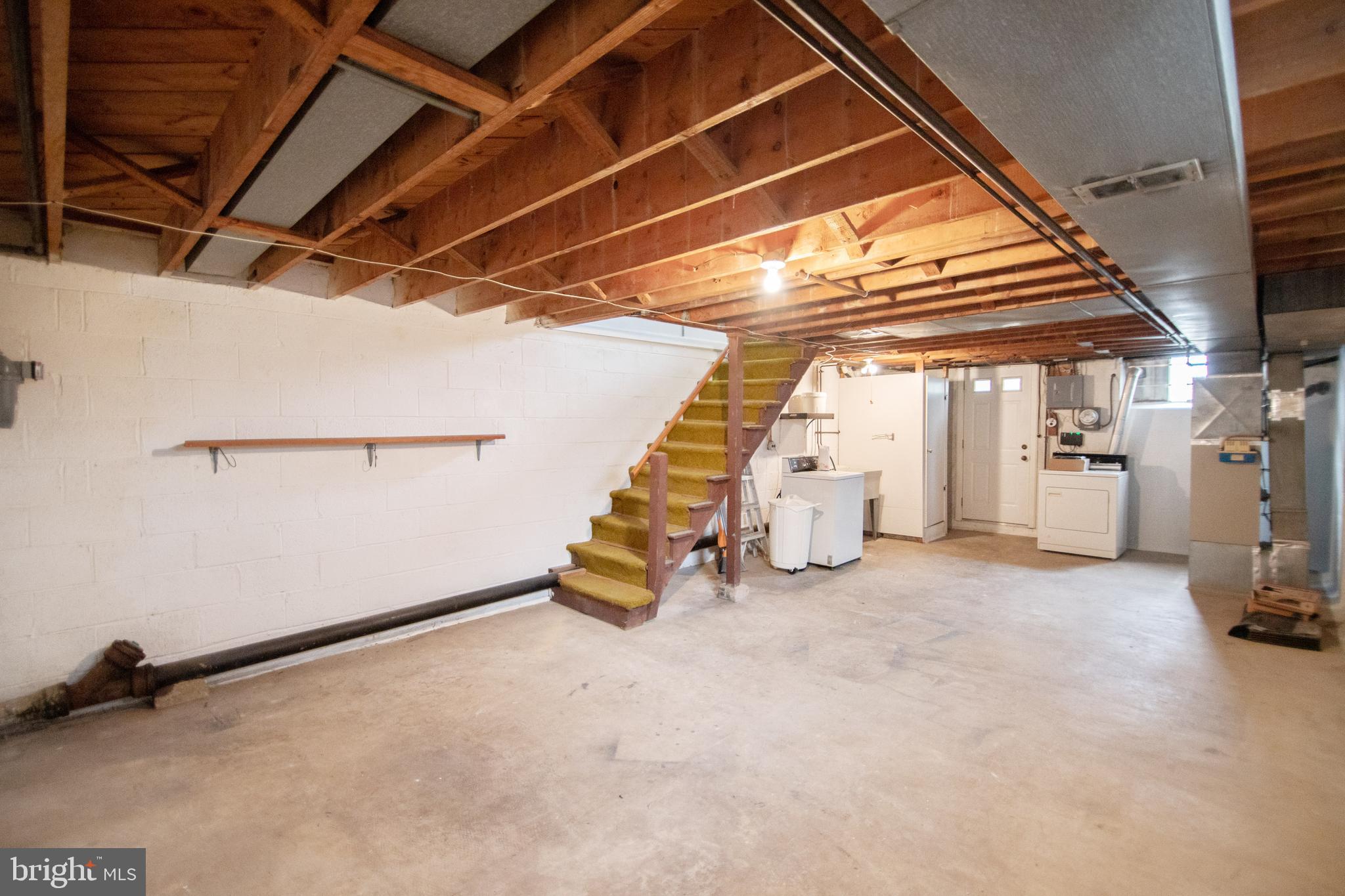 4424 Fenor Road Baltimore, MD 21227 - Photo 34 of 36
