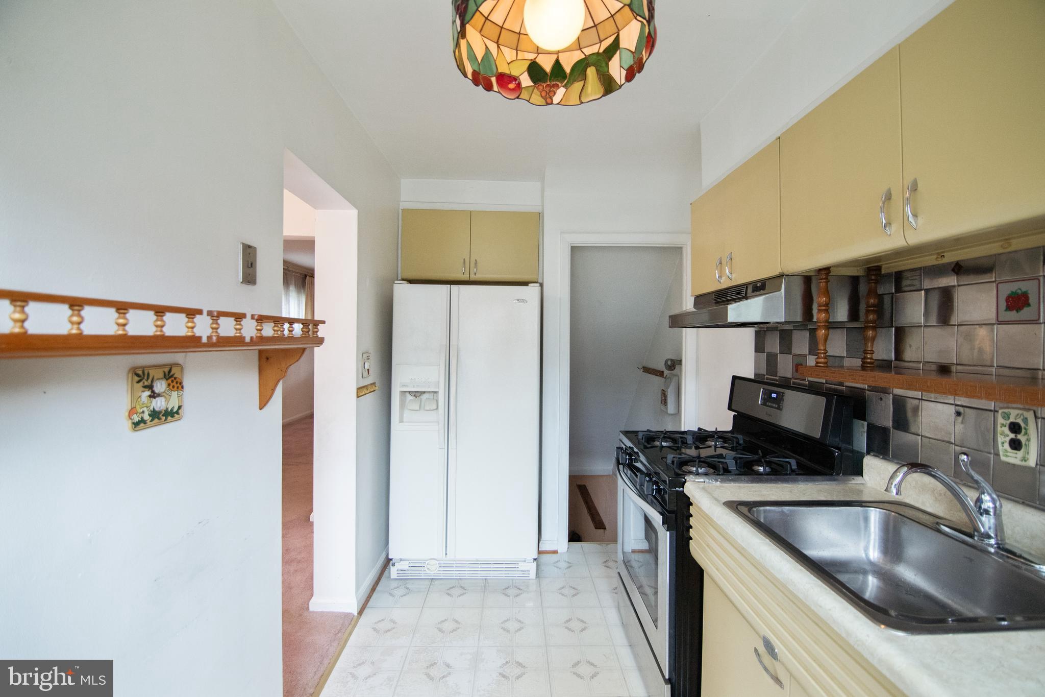 4424 Fenor Road Baltimore, MD 21227 - Photo 10 of 36
