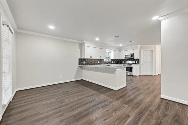 $369,000 | 1518 Sweet Grass Trail, Houston, TX 77090