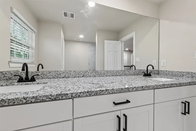 $369,000 | 1518 Sweet Grass Trail, Houston, TX 77090