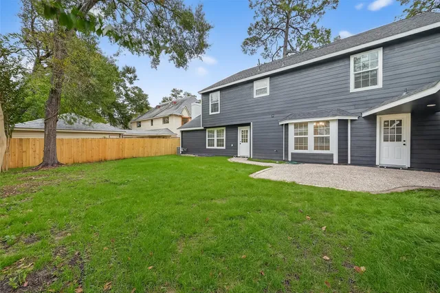 $369,000 | 1518 Sweet Grass Trail, Houston, TX 77090