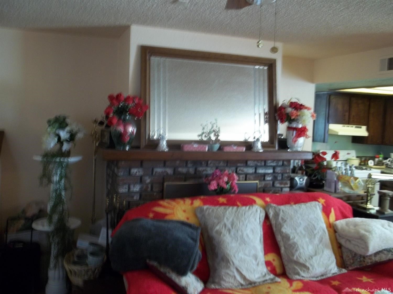 20554 Highline Road Tehachapi, CA 93561 - Photo 5 of 34 Gallery Image 5