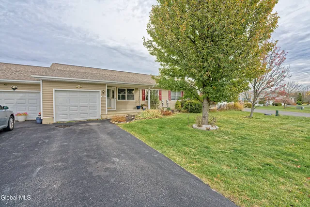 $275,000 | 122 Skyview Drive, Greenville, NY 12083