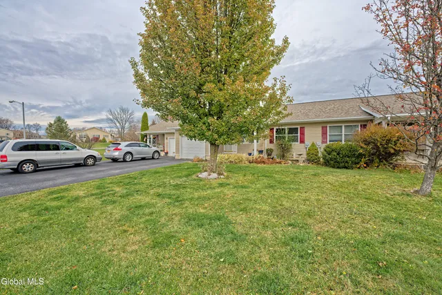 $275,000 | 122 Skyview Drive, Greenville, NY 12083