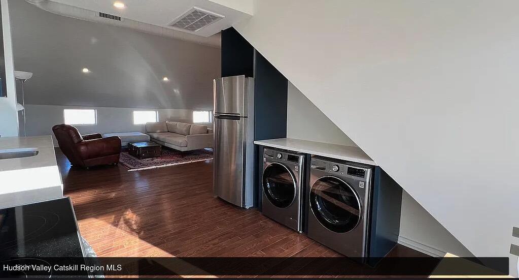 205 Warren Street, Unit 3 Hudson, NY 12534 - Photo 5 of 26 CleanShot 2026-06-26 at 06.17.15