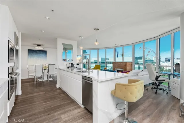 $1,375,000 | 3131 Michelson Drive, Unit 901, Irvine, CA 92612