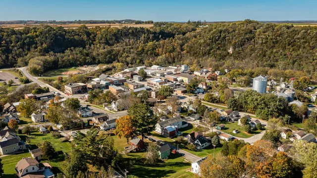 $249,000 | 206 Elmwood Street East, Lanesboro, MN 55949