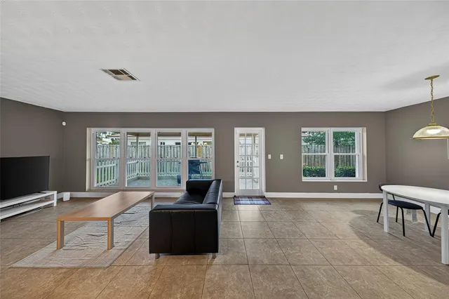 $4,200 | 2750 Southeast 3rd Street, Pompano Beach, FL 33062