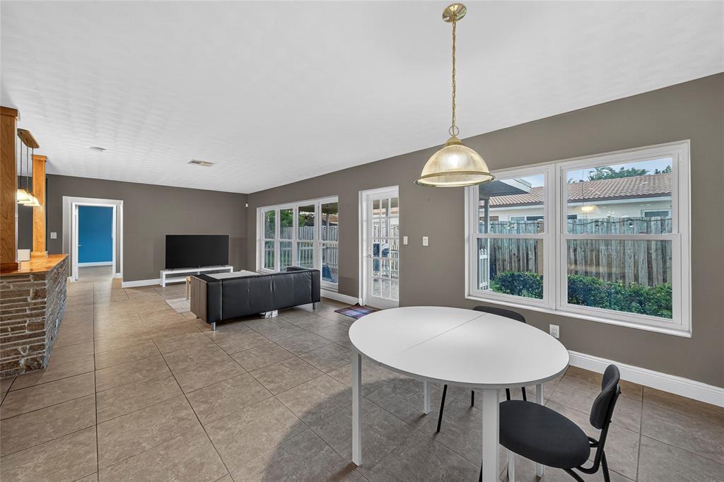 2750 Southeast 3rd Street Pompano Beach, FL 33062 - Photo 19 of 54