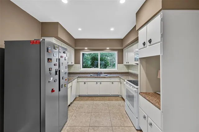 $4,200 | 2750 Southeast 3rd Street, Pompano Beach, FL 33062