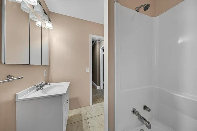 $4,200 | 2750 Southeast 3rd Street, Pompano Beach, FL 33062