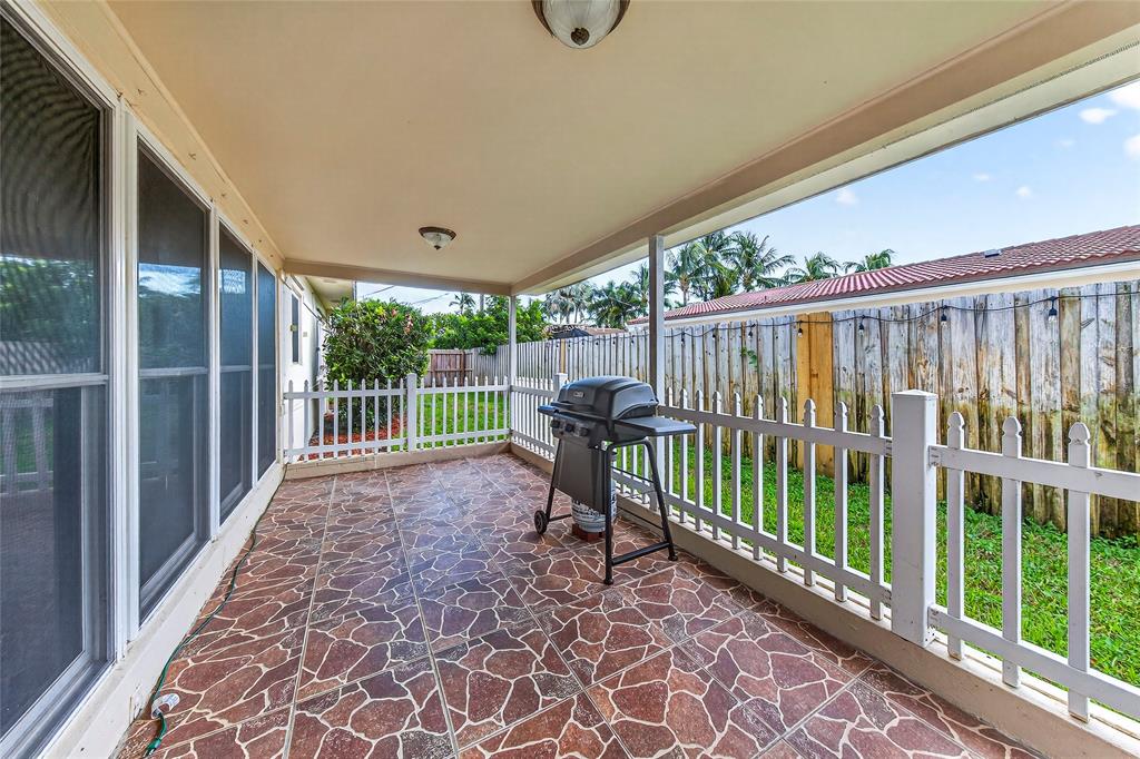 2750 Southeast 3rd Street Pompano Beach, FL 33062 - Photo 34 of 54