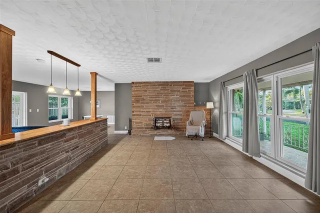 $4,200 | 2750 Southeast 3rd Street, Pompano Beach, FL 33062