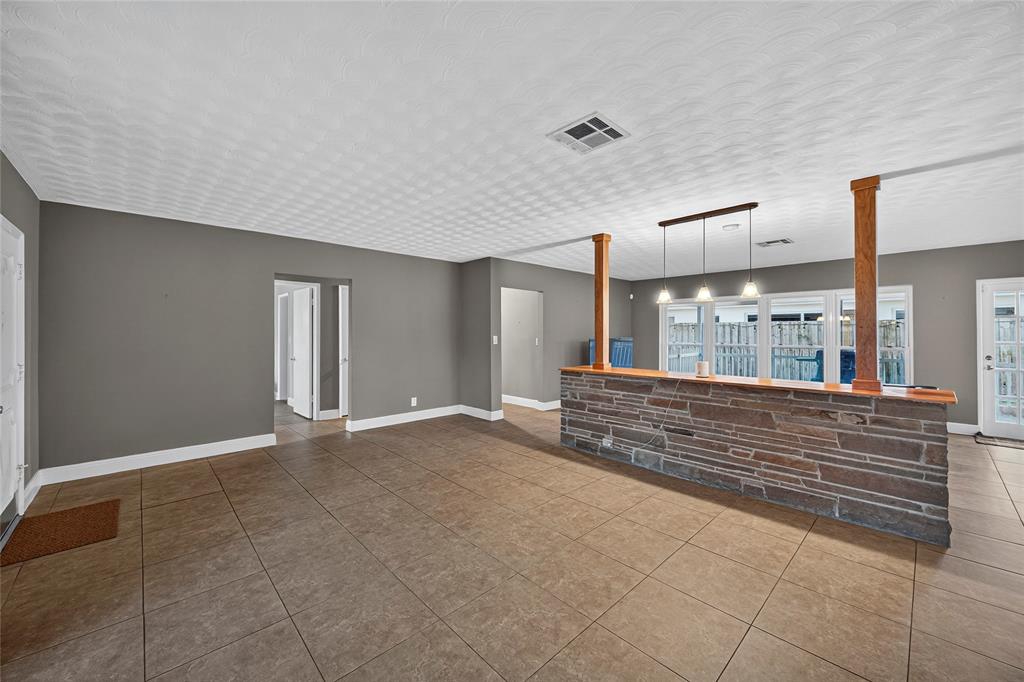 2750 Southeast 3rd Street Pompano Beach, FL 33062 - Photo 9 of 54