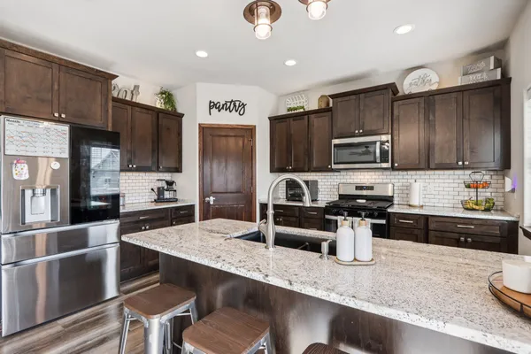 $587,500 | 526 Spur Road, Slinger, WI 53086
