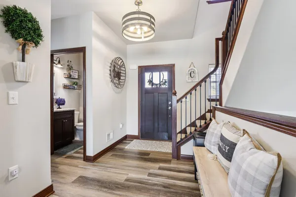 $587,500 | 526 Spur Road, Slinger, WI 53086