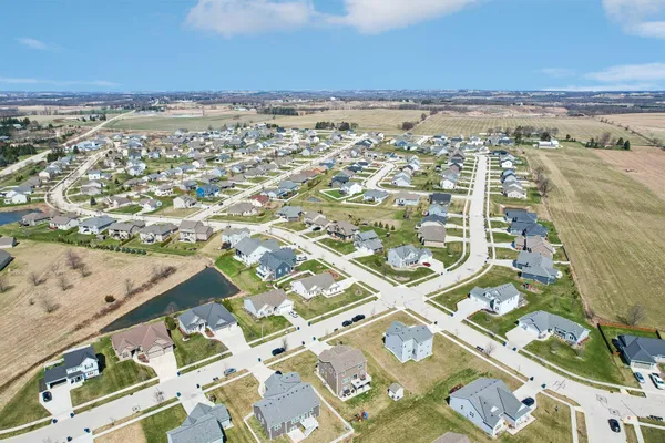 $587,500 | 526 Spur Road, Slinger, WI 53086
