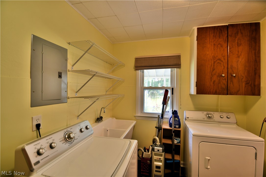 6953 Oakwood Road Parma Heights, OH 44130 - Photo 23 of 28