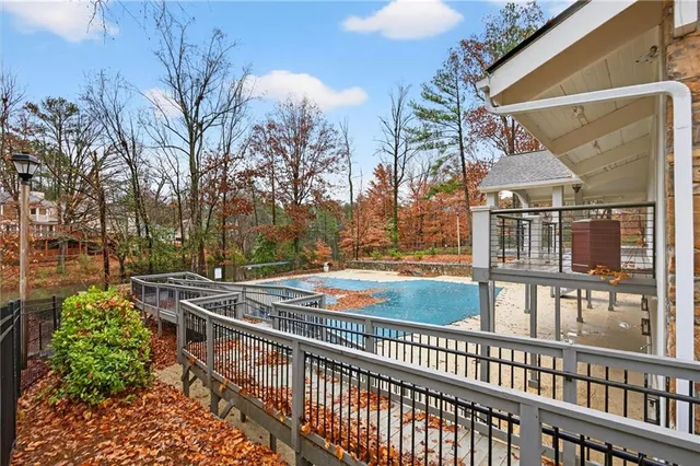 $300,000 | 710 Garden Court, Atlanta, GA 30328