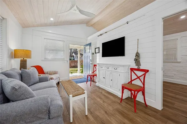 $2,149,000 | 502 1/2 Ashantilly Avenue, St. Simons Island, GA 31522