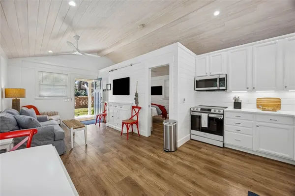 $2,149,000 | 502 1/2 Ashantilly Avenue, St. Simons Island, GA 31522