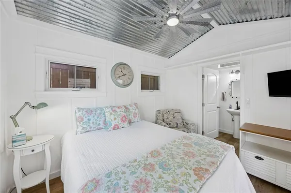 $2,149,000 | 502 1/2 Ashantilly Avenue, St. Simons Island, GA 31522