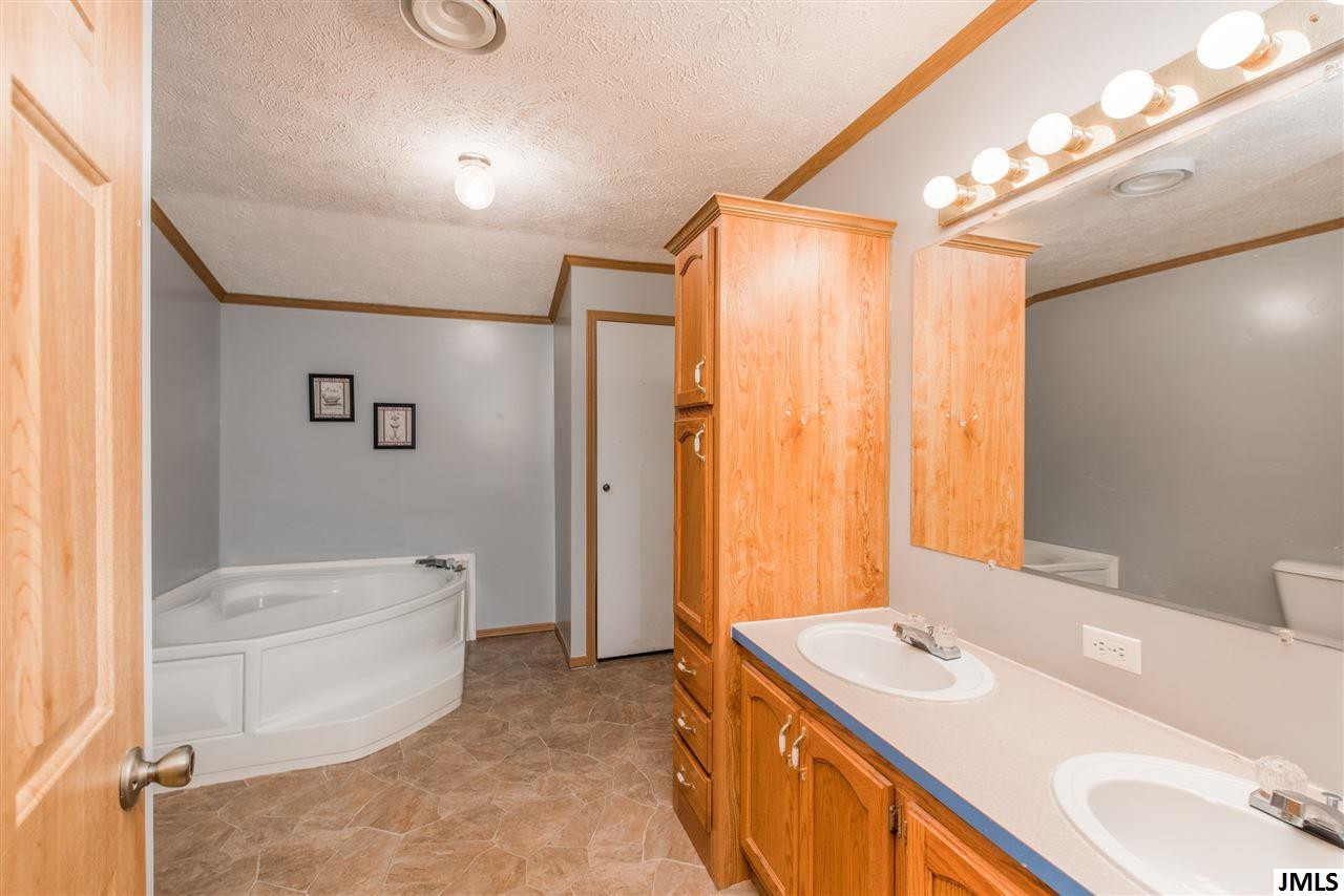 6692 Deweese Road Jackson, MI 49201 - Photo 12 of 23 Photo 12