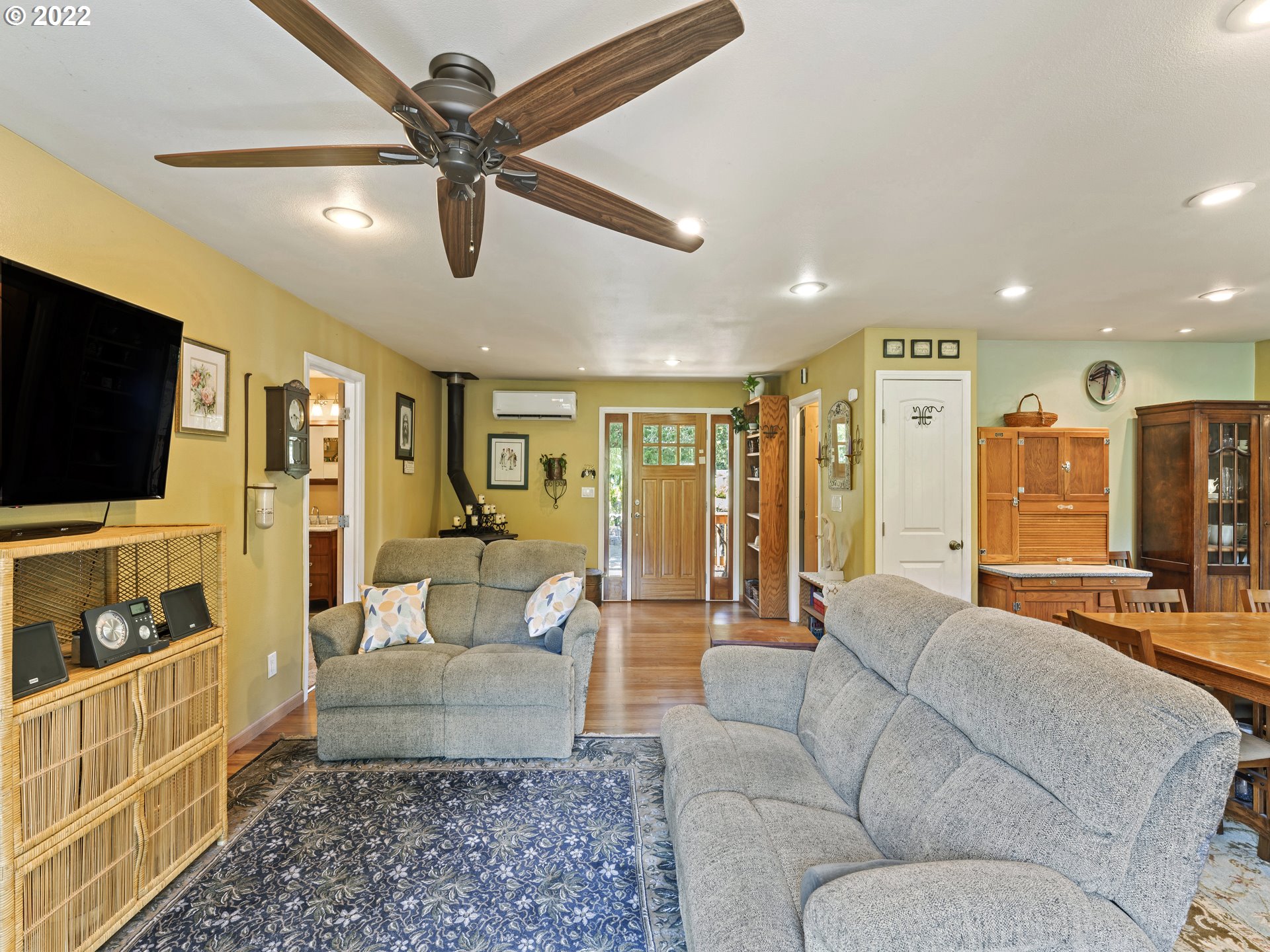 3530 Highway 38 Drain, OR 97435 - Photo 4 of 32 a living room with furniture and a flat screen tv