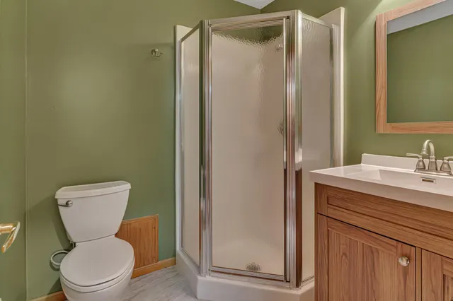 $165,000 | 2208 10th Avenue Southeast, Willmar, MN 56201