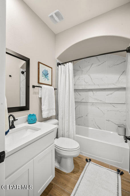 664 Paseo Musical Street El Paso, TX 79928 - Photo 43 of 50 a bathroom with a sink toilet and shower