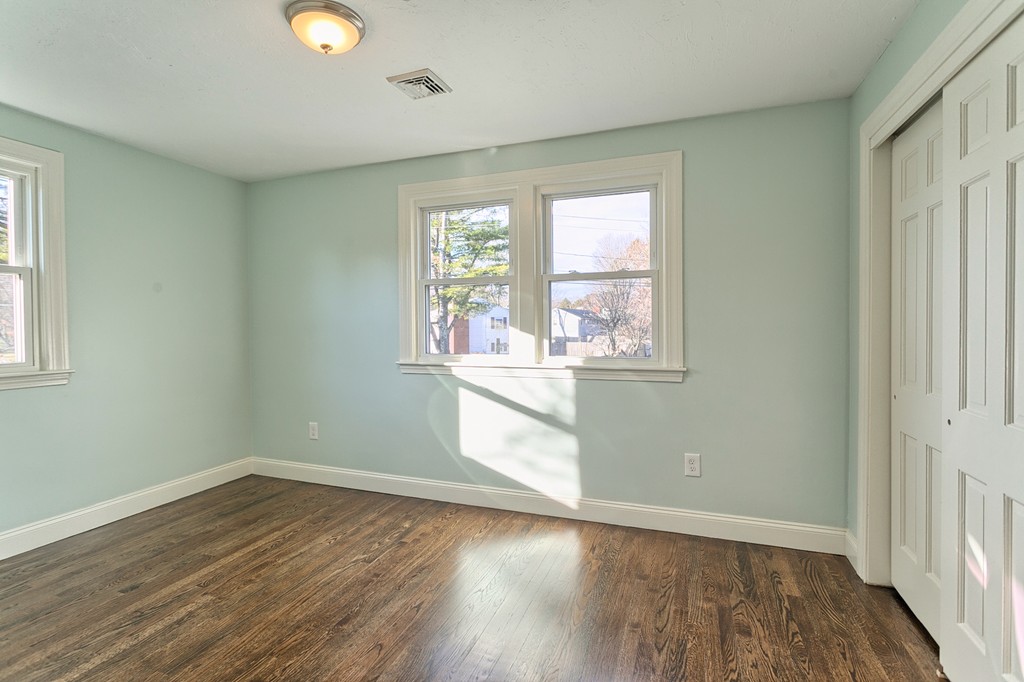 37 Knight Road Framingham, MA 01701 - Photo 11 of 20 Gallery Image 11