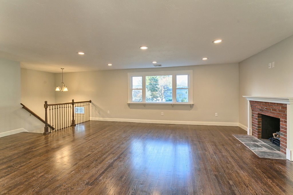 37 Knight Road Framingham, MA 01701 - Photo 7 of 20 Gallery Image 7