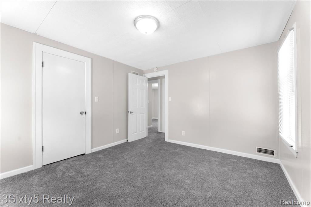 292 Genessee Street River Rouge, MI 48218 - Photo 18 of 23