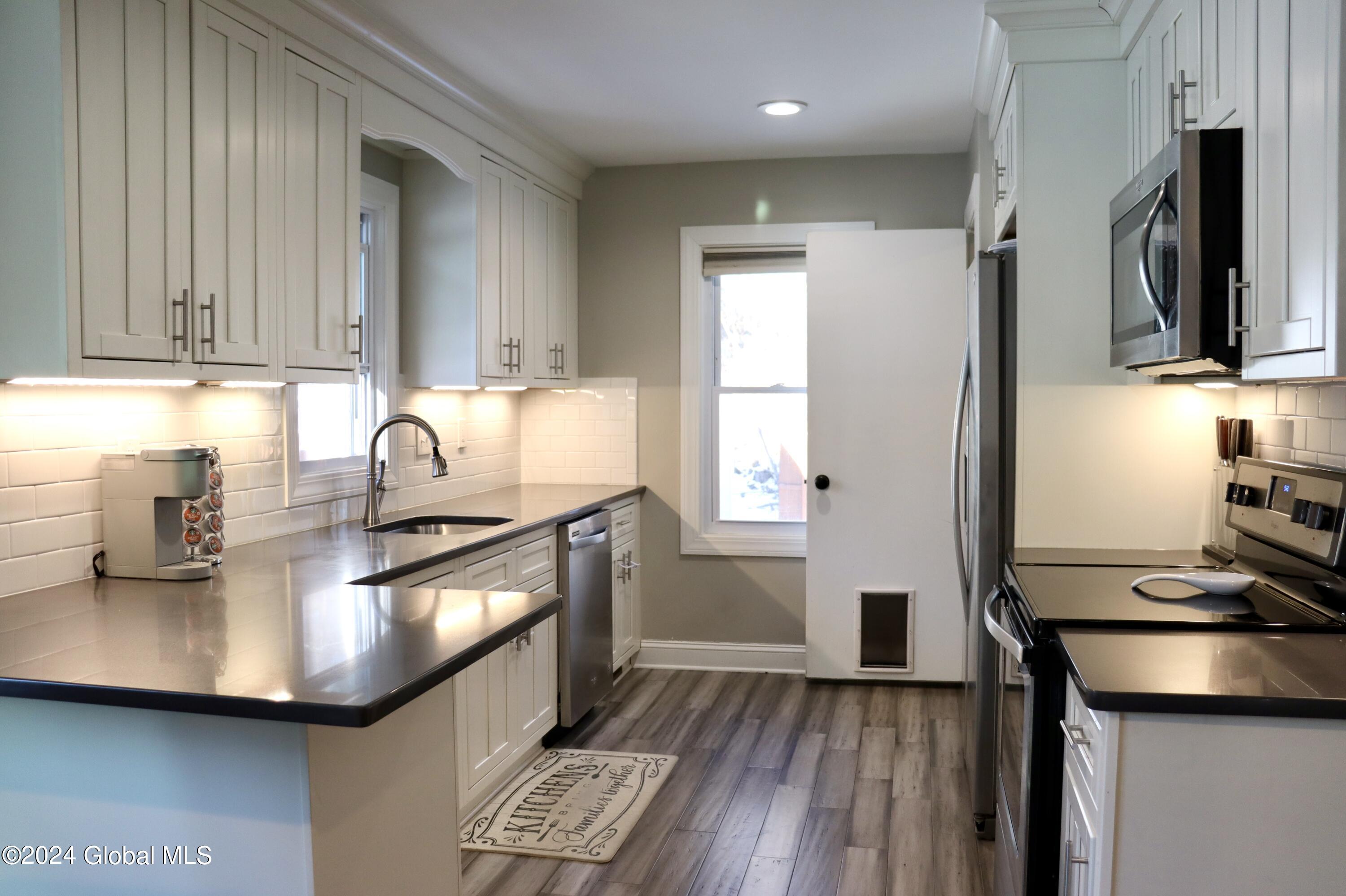 59 Rapp Road Albany, NY 12203 - Photo 3 of 35 46C60366-A557-4AF4-A245-F9537A5BACB7_1_2