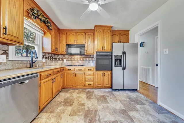 $267,500 | 1135 Laurel Park Avenue, Martinsville, VA 24112