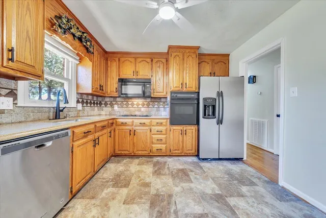 $267,500 | 1135 Laurel Park Avenue, Martinsville, VA 24112