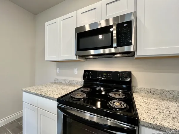 $1,425 | 7814 Savannah Brooks, Live Oak, TX 78233