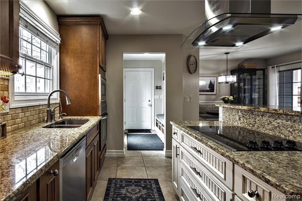 932 Roselawn Drive Rochester, MI 48307 - Photo 26 of 60