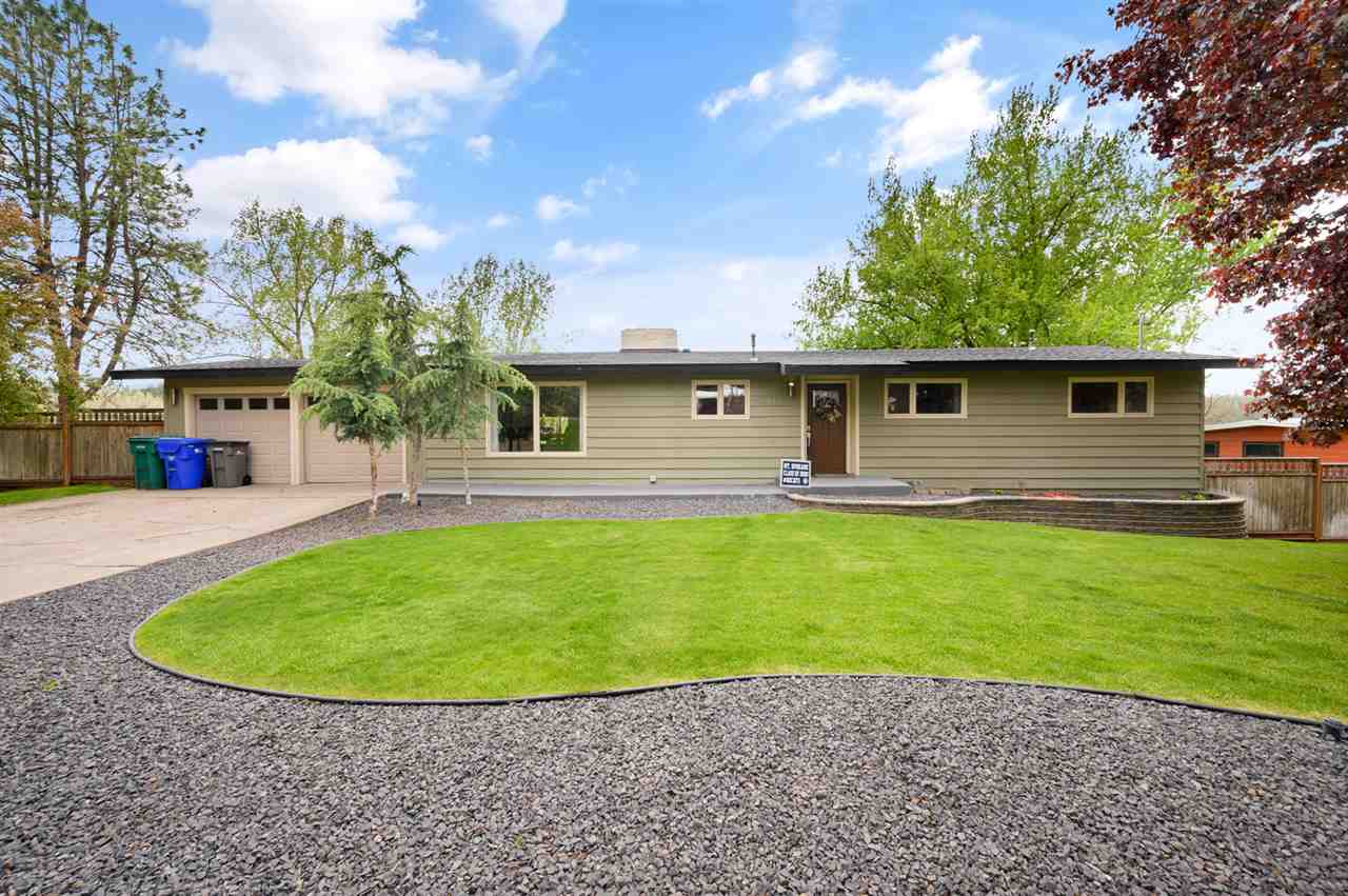 18117 North Palomino Road Colbert, WA 99005 - Photo 1 of 20