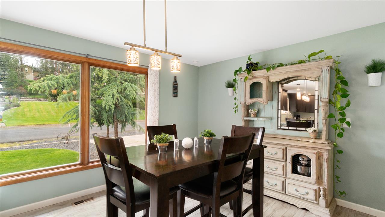 18117 North Palomino Road Colbert, WA 99005 - Photo 4 of 20