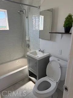 $2,000 | 11267 Regentview Avenue, Unit D, Downey, CA 90241