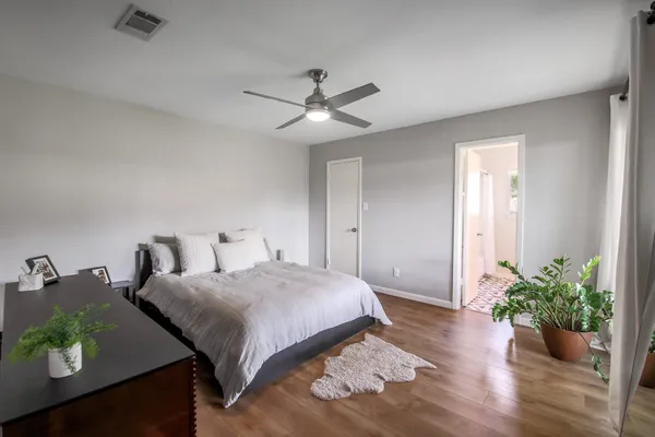 $1,950 | 11118 Wandering Way, Unit A, Austin, TX 78754