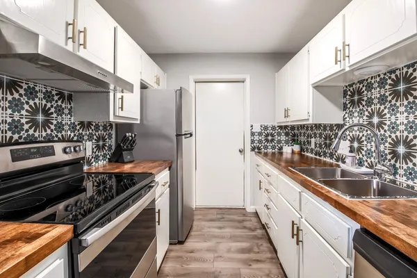 $1,950 | 11118 Wandering Way, Unit A, Austin, TX 78754